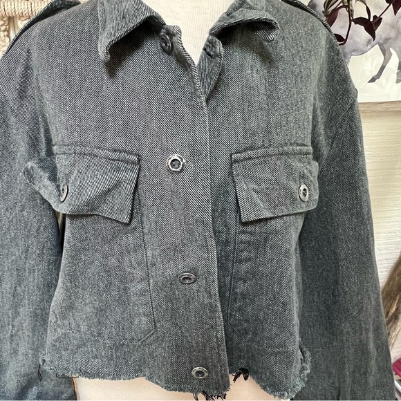 Up cycled selvedge denim cropped jacket - Picture 5 of 15